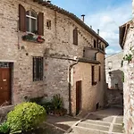Casa Clara - Fino A 10 Posti Letto In Centro Ad - Italywego Apartman Assisi