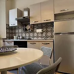 Apartman Casa Clara - Fino A 10 Posti Letto In Centro Ad - Italywego *