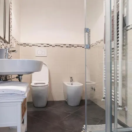 Casa Clara - Fino A 10 Posti Letto In Centro Ad - Italywego Asyż