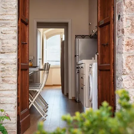 Casa Clara - Fino A 10 Posti Letto In Centro Ad - Italywego Assisi