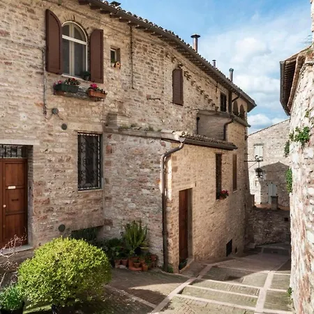 Casa Clara - Fino A 10 Posti Letto In Centro Ad - Italywego Appartement Assise