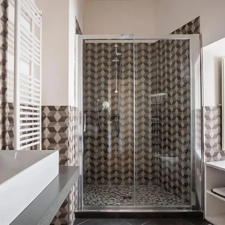 Casa Clara - Fino A 10 Posti Letto In Centro Ad - Italywego Assise