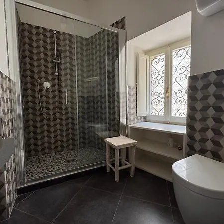 Casa Clara - Fino A 10 Posti Letto In Centro Ad - Italywego * Asyż
