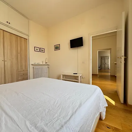 Casa Clara - Fino A 10 Posti Letto In Centro Ad - Italywego Appartement
