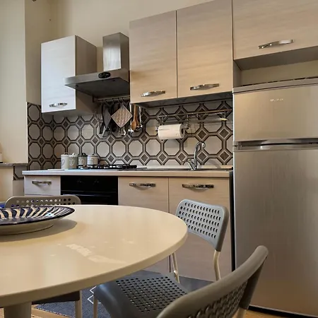 Apartament Casa Clara - Fino A 10 Posti Letto In Centro Ad - Italywego *