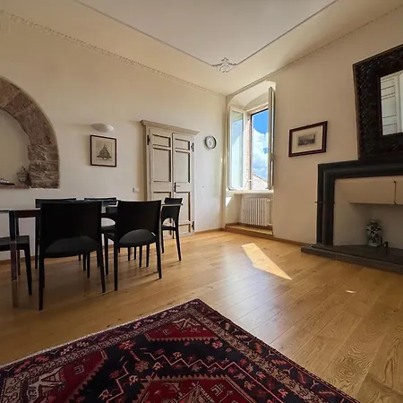 Appartement Casa Clara - Fino A 10 Posti Letto In Centro Ad - Italywego *