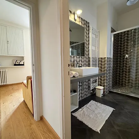 Appartement Casa Clara - Fino A 10 Posti Letto In Centro Ad - Italywego