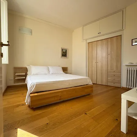 Casa Clara - Fino A 10 Posti Letto In Centro Ad - Italywego Assise