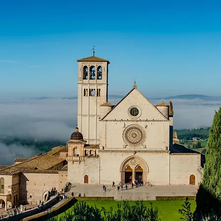 Casa Clara - Fino A 10 Posti Letto In Centro Ad - Italywego Assisi