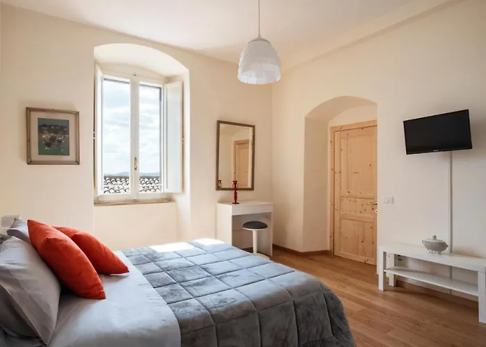 Casa Clara - Fino A 10 Posti Letto In Centro Ad - Italywego Apartamento