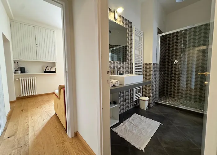 Apartment Casa Clara - Fino A 10 Posti Letto In Centro Ad - Italywego