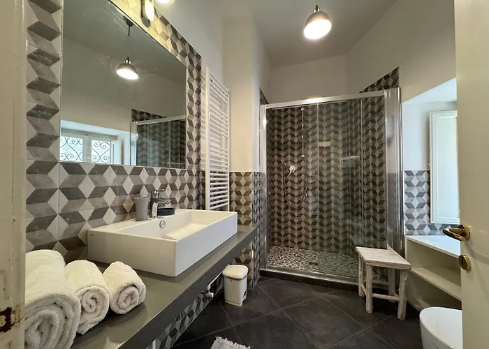 Casa Clara - Fino A 10 Posti Letto In Centro Ad - Italywego