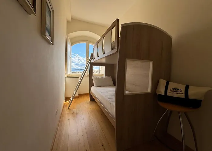 Apartamento Casa Clara - Fino A 10 Posti Letto In Centro Ad - Italywego *